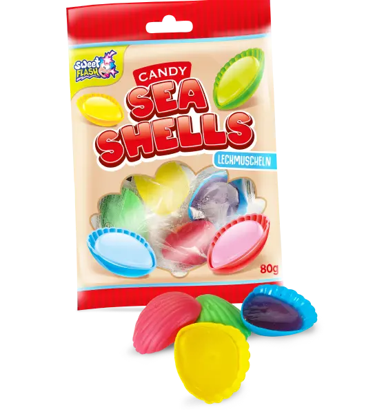 Bunte Süßigkeiten in Muschelform, verpackt in einer transparenten Tüte mit der Aufschrift "Sea Shells".